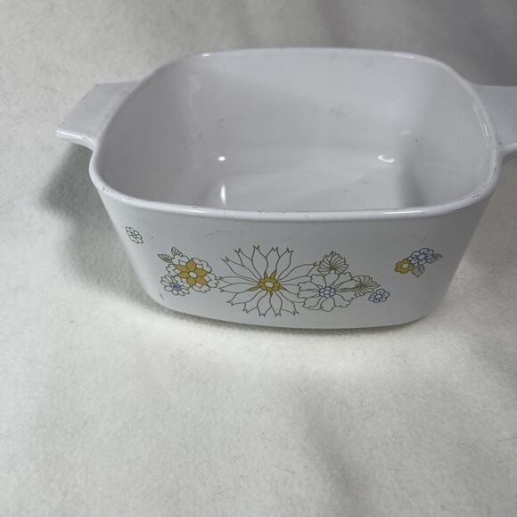 Corning Ware Floral Bouquet A-2-B 2QT Casserole Dish - Picture 1 of 3